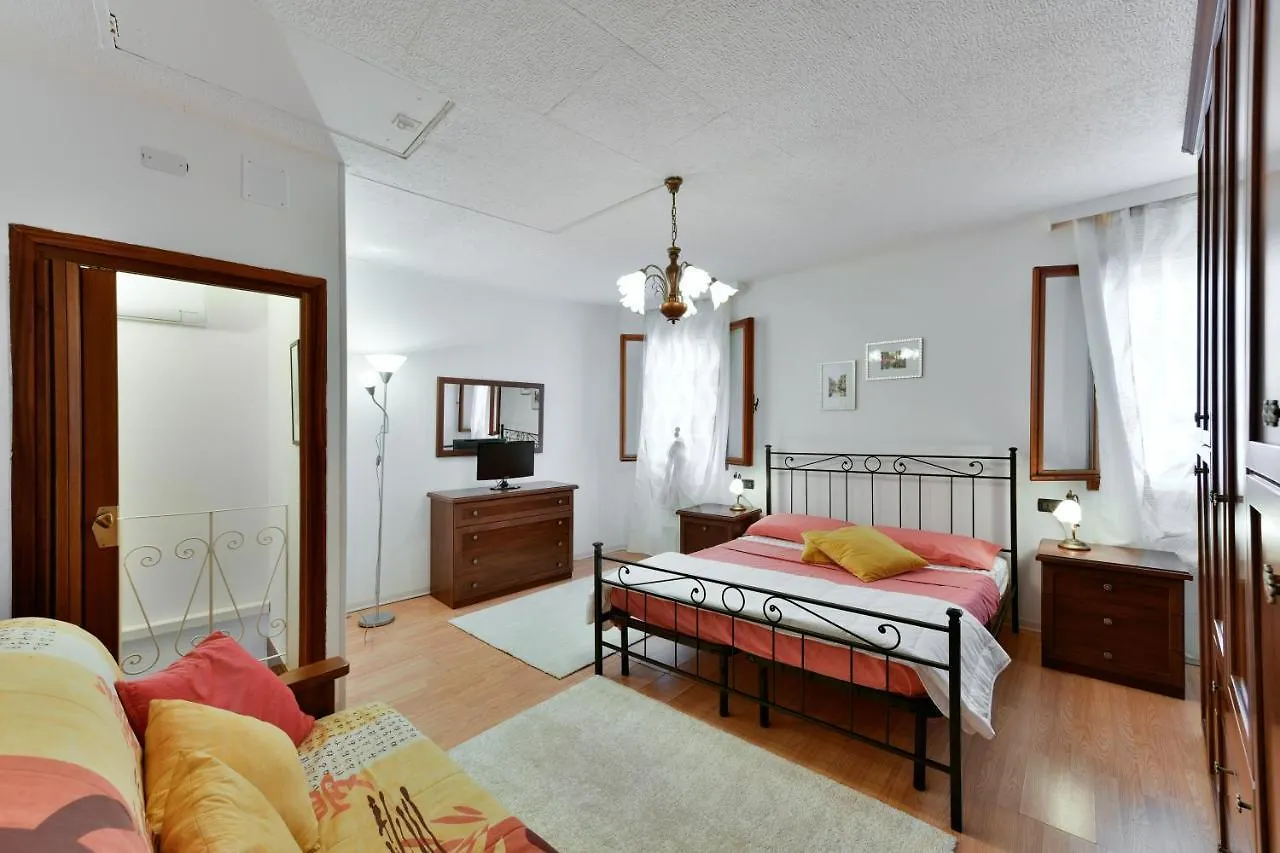 Bruna Holidays House Burano