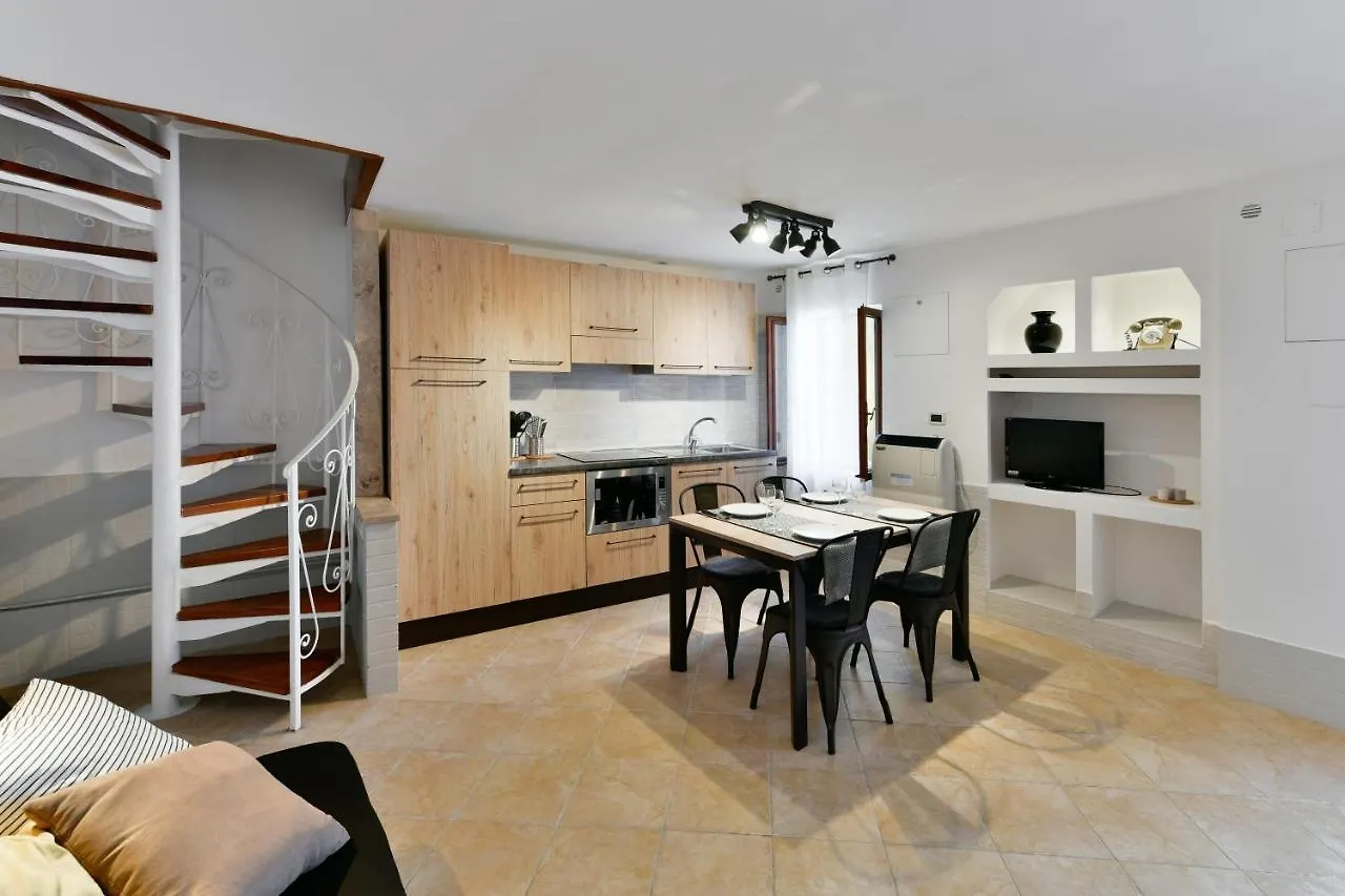 Casa vacanze Bruna Holidays House Burano Italia
